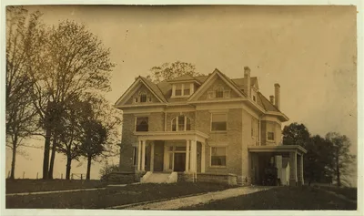 Home and farm of E.J. Hayward. See report. L.W. Hine.  Location:…, Kentucky, 1916