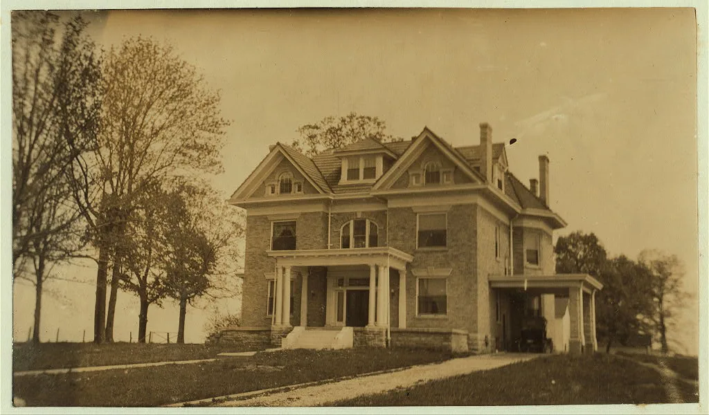 [Home and farm of E.J. Hayward. See report.  Location: [Elizabethtown…, Kentucky, 1916
