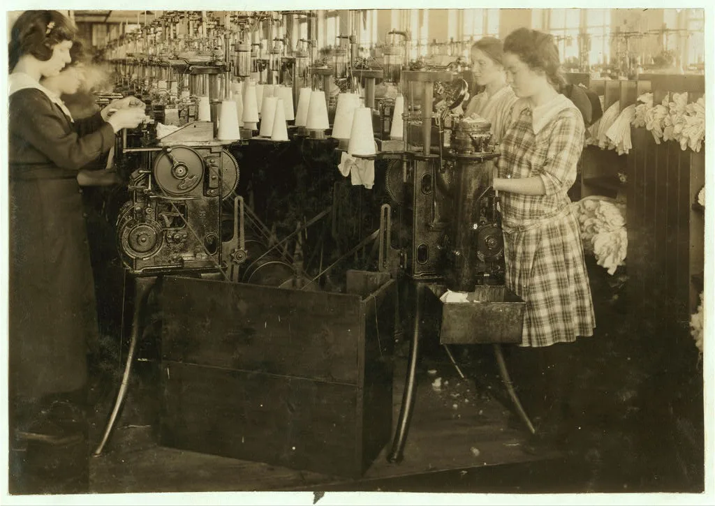 Continuation school girls topping stockings in Ipswich Mills. …, Massachusetts, 1917