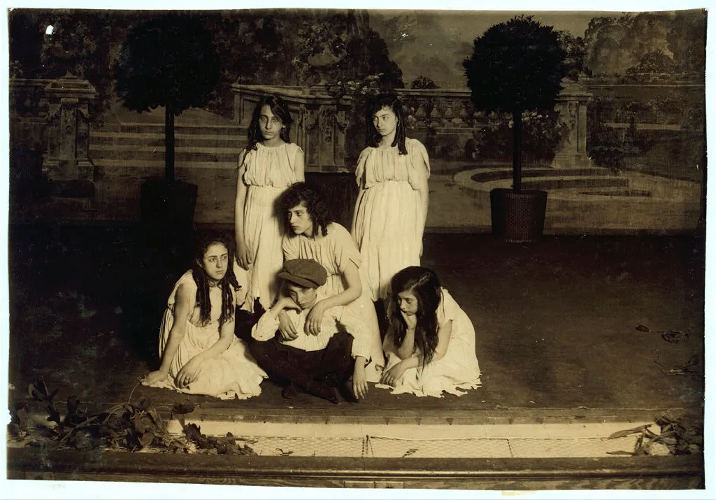 [Children of the Shadow. [#4140: Miss Mackay's Pageant Children of…, New York (State), 1916