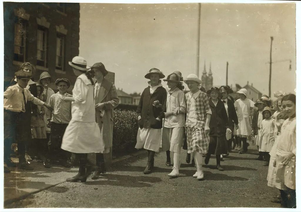 Going to School. About 14-16 years. Watson School - Flint Village. …, Massachusetts, 1916