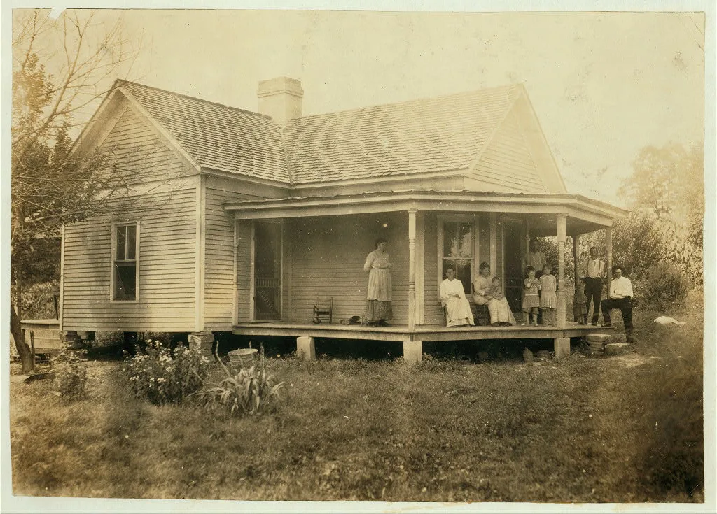 One of the better class of farm homes.  Location: Rockcastle…, Kentucky, 1916