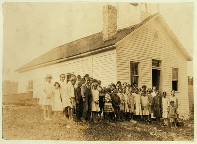 A Kentucky school. Name and data to be added later if possible. …, 1916