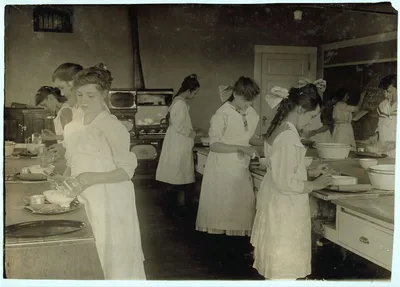 [Domestic Science class in Horace Mann School. See Bliss report.] …, Oklahoma, 1917