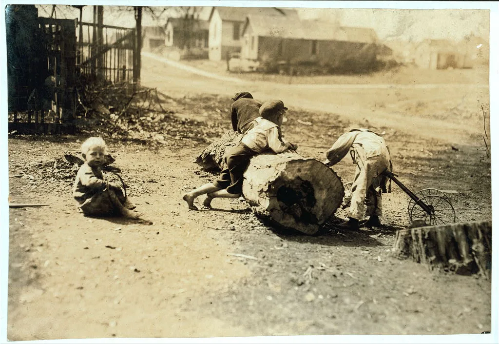 Alley scene.  Location: Oklahoma City, Oklahoma, 1917