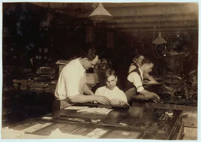 Horace Lindfors, 14 year old printers helper, sizing up leads for…, New York (State), 1917
